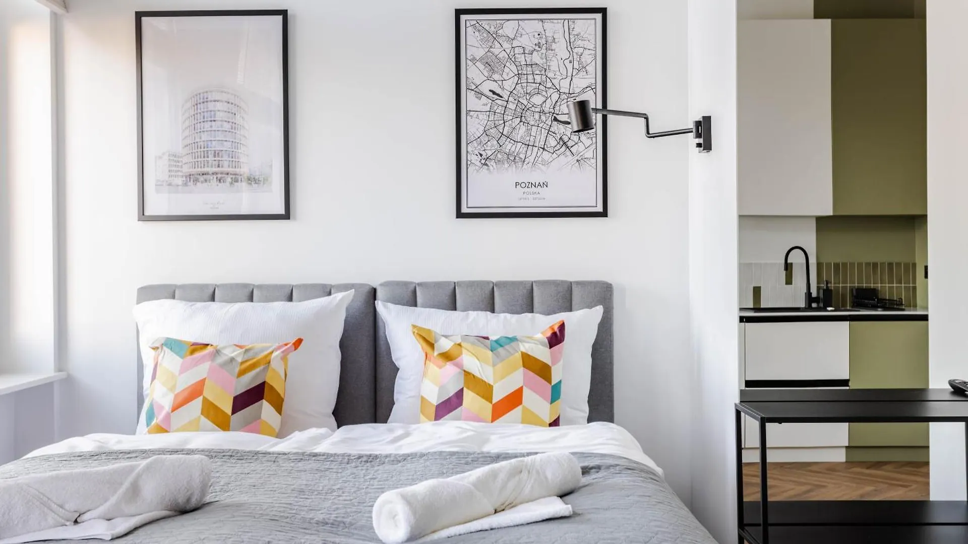 Nowoczesne I Stylowe Studia Very Berry W Poznaniu By Noclegi Renters Polen