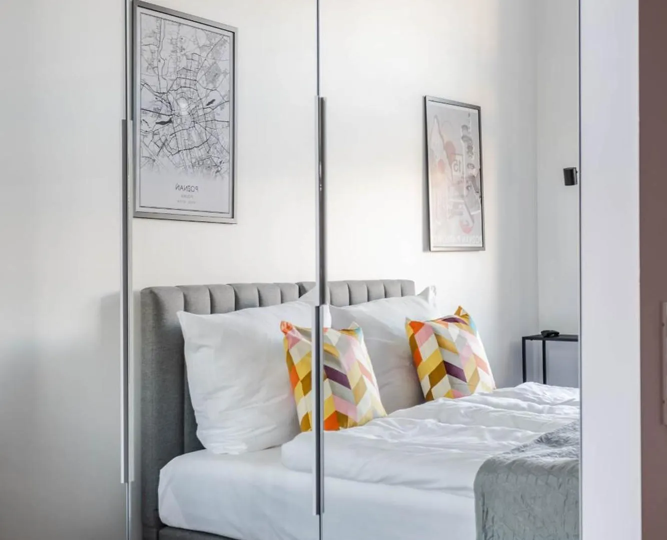 Nowoczesne I Stylowe Studia Very Berry W Poznaniu By Noclegi Renters