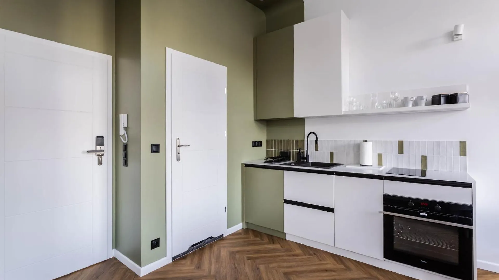 Nowoczesne I Stylowe Studia Very Berry W Poznaniu By Noclegi Renters Polen