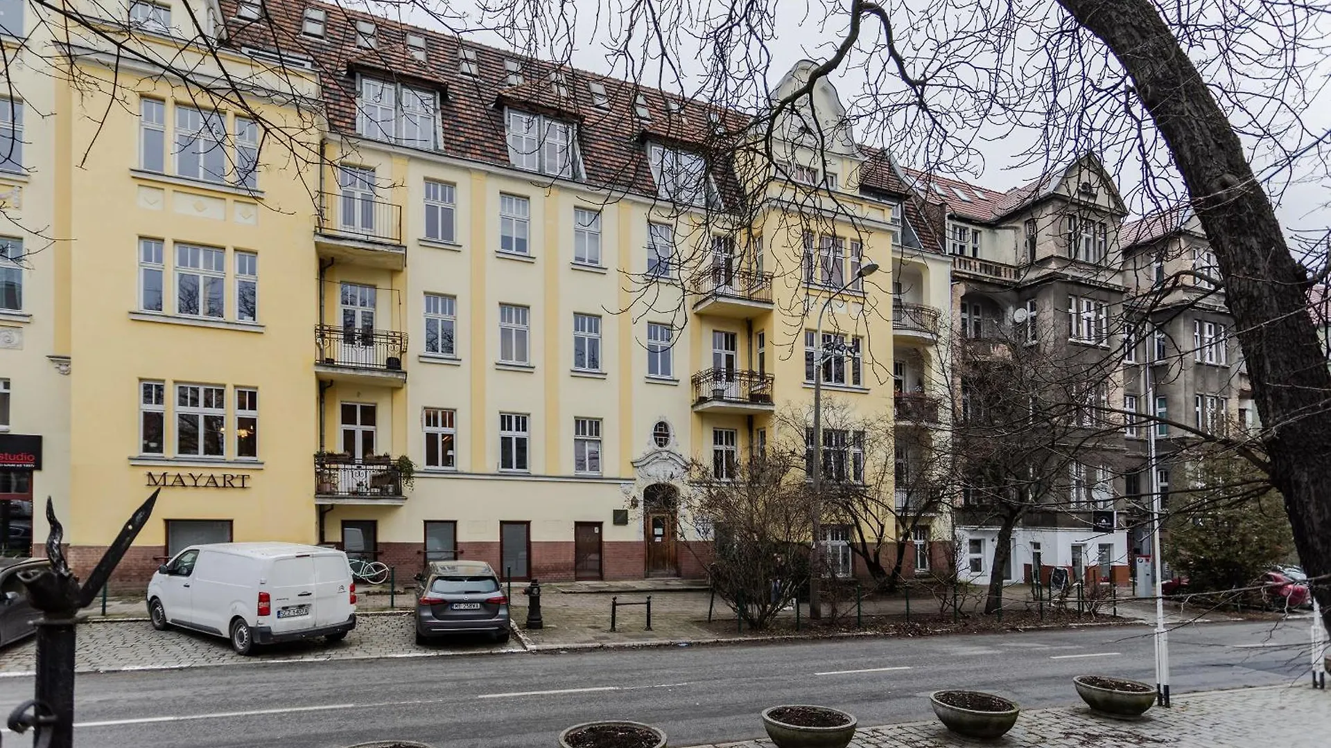Nowoczesne I Stylowe Studia Very Berry W Poznaniu By Noclegi Renters Polen